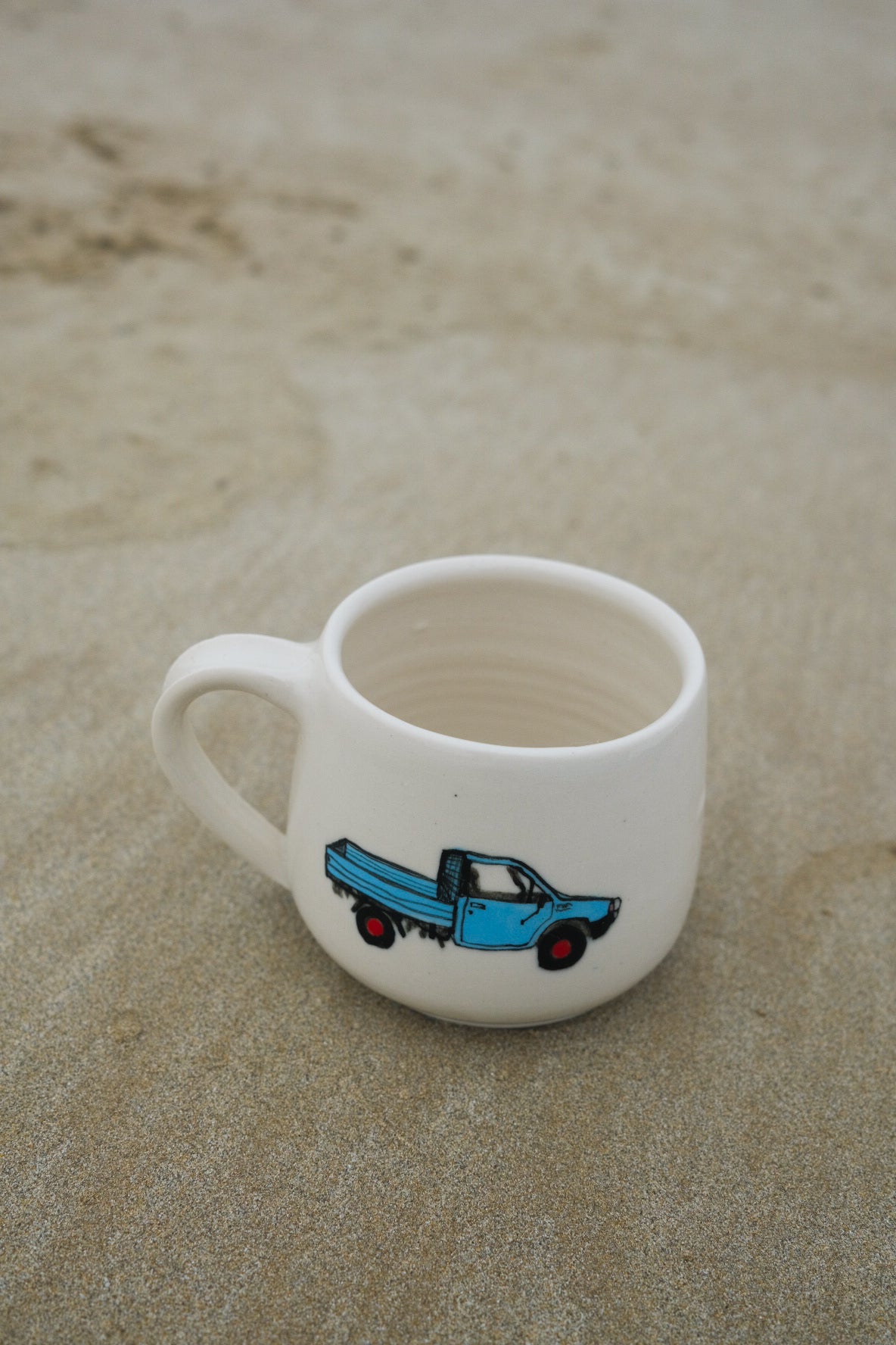 Courier Mug